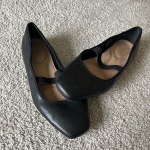 Old Navy Black Women's Slip-On Ballet Flats